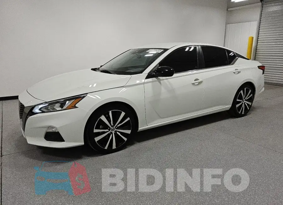 1N4BL4CV6NN401809 Photo# 1