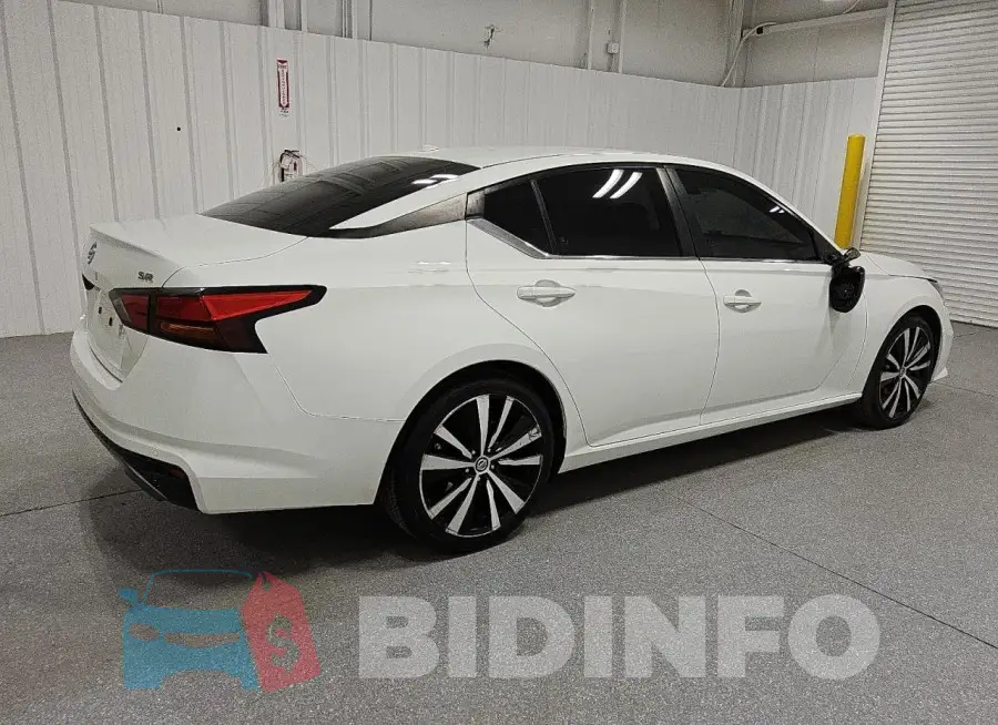 1N4BL4CV6NN401809 Photo# 3
