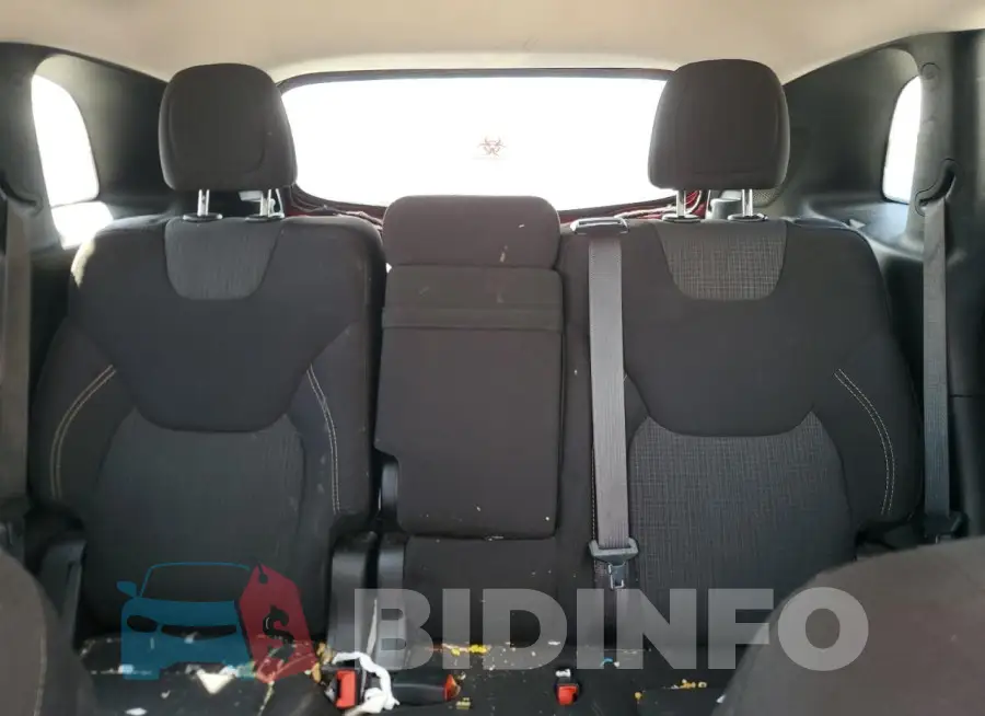 1C4PJLCS0GW371015 Photo# 10