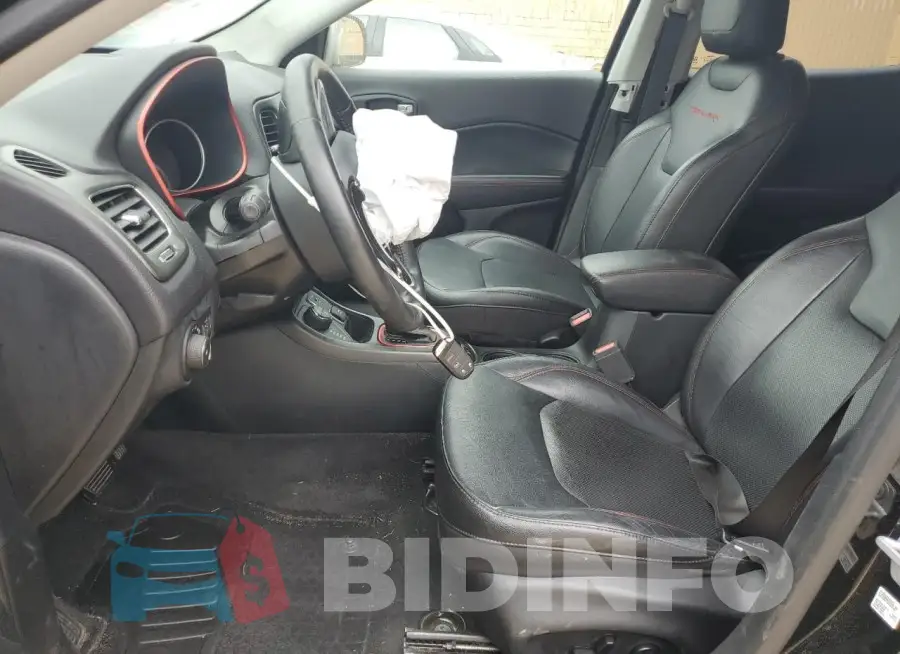 3C4NJDDB6JT187562 Photo# 7
