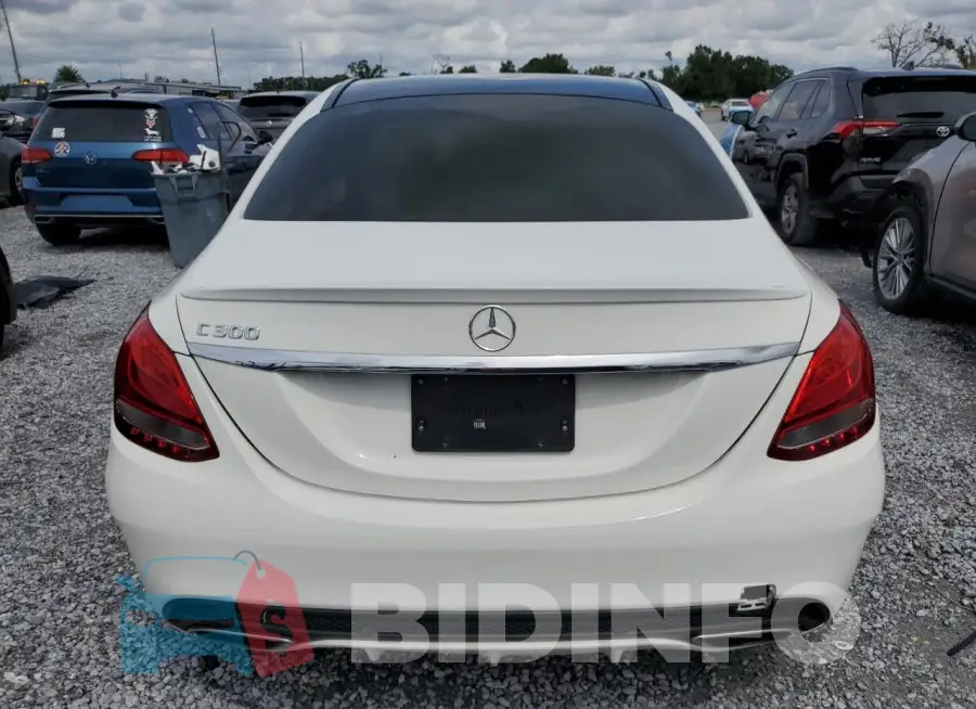 55SWF4JB9JU237233 Photo# 6