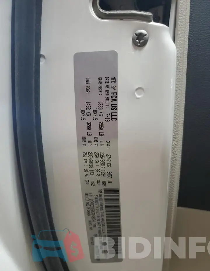 2C4RC1GG0KR749154 Photo# 13