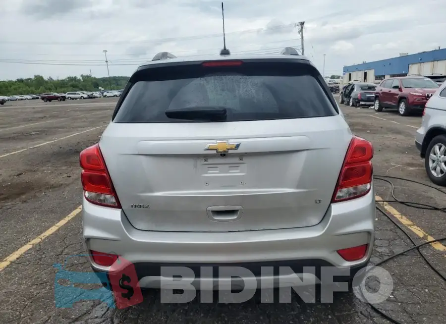 KL7CJLSB5JB637706 Photo# 6