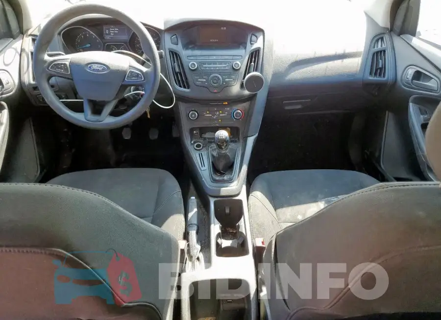 1FADP3E26JL330692 Photo# 8