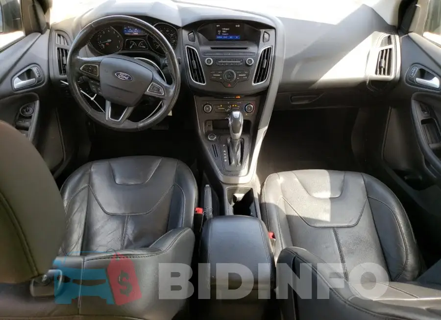 1FADP3F20GL242843 Photo# 8