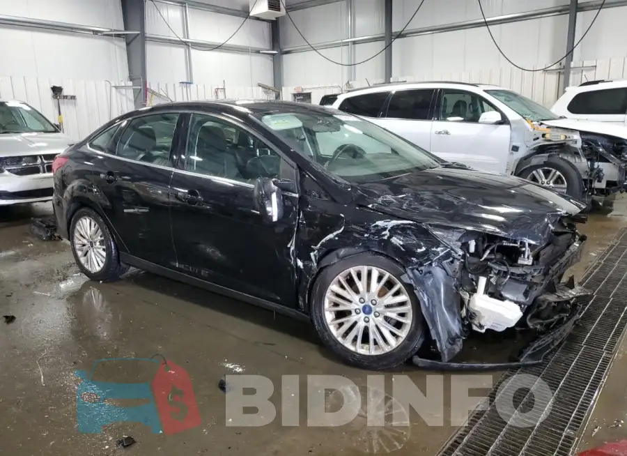 1FADP3J2XJL230410 Photo# 4