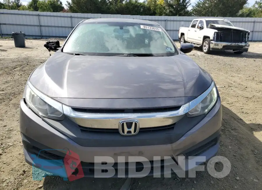 19XFC2F72HE046174 Photo# 5