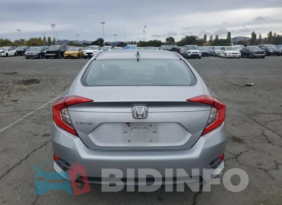 2HGFC2F75JH533073 Photo# 6