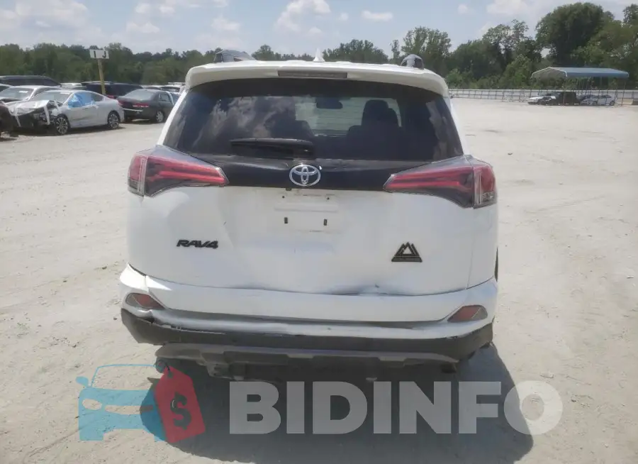 2T3RFREV4JW699869 Photo# 6