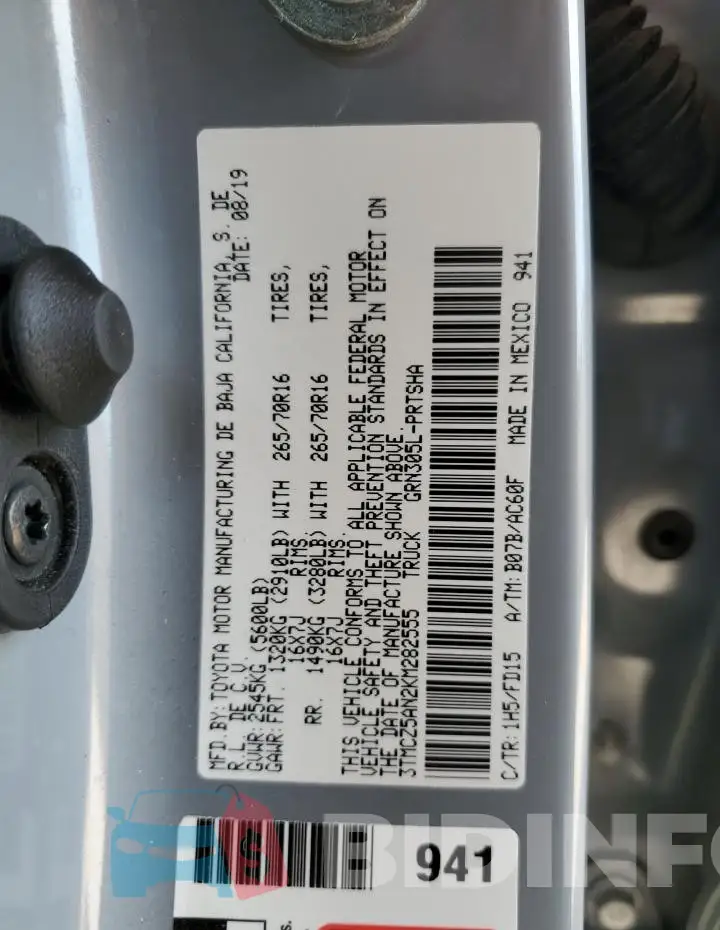 3TMCZ5AN2KM282555 Photo# 12