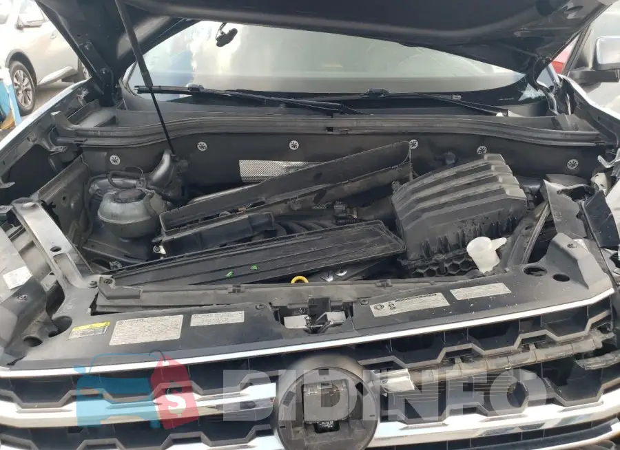 1V2MR2CA8KC602152 Photo# 11