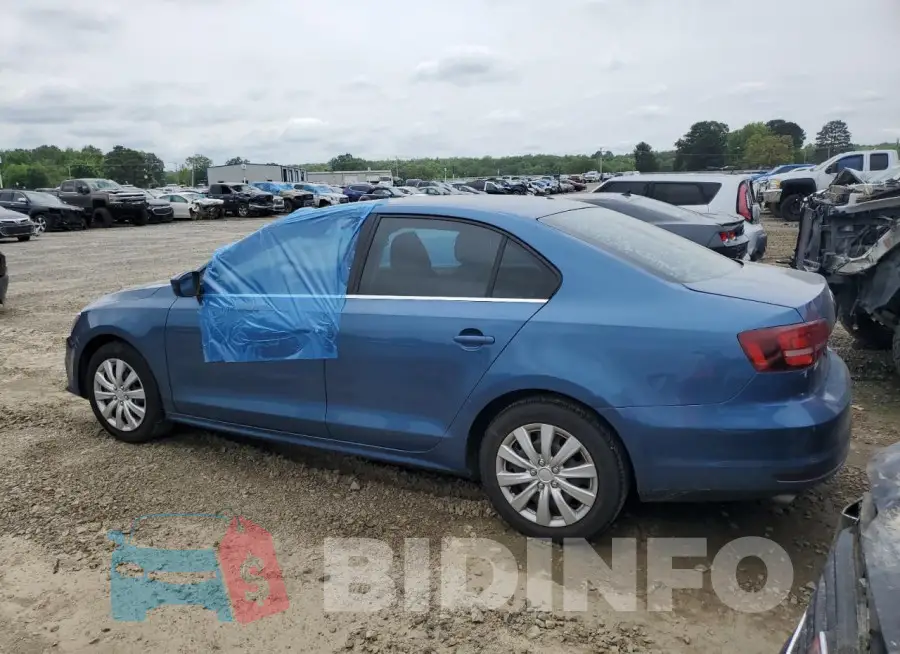 3VW2B7AJ4HM402273 Photo# 2
