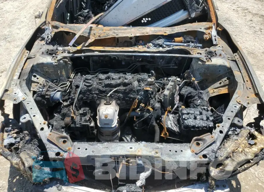 19UUB1F37KA001177 Photo# 11
