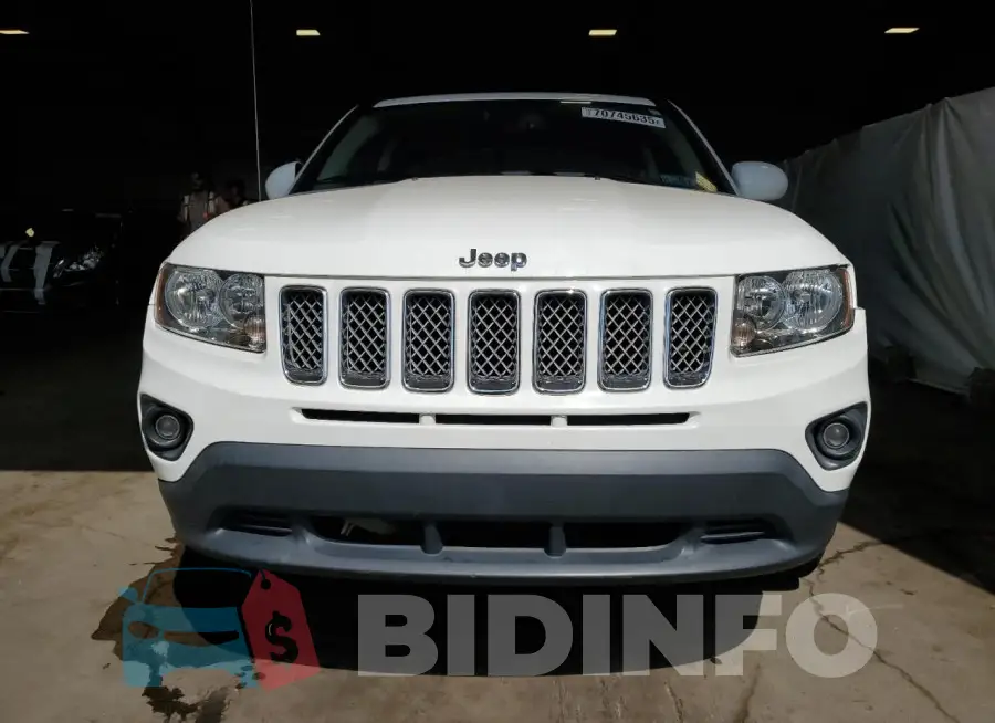 1C4NJDEB5HD178317 Photo# 5