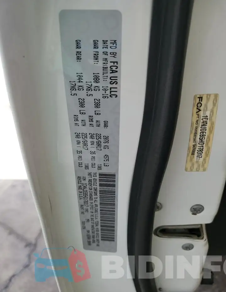 1C4NJDEB5HD178317 Photo# 13
