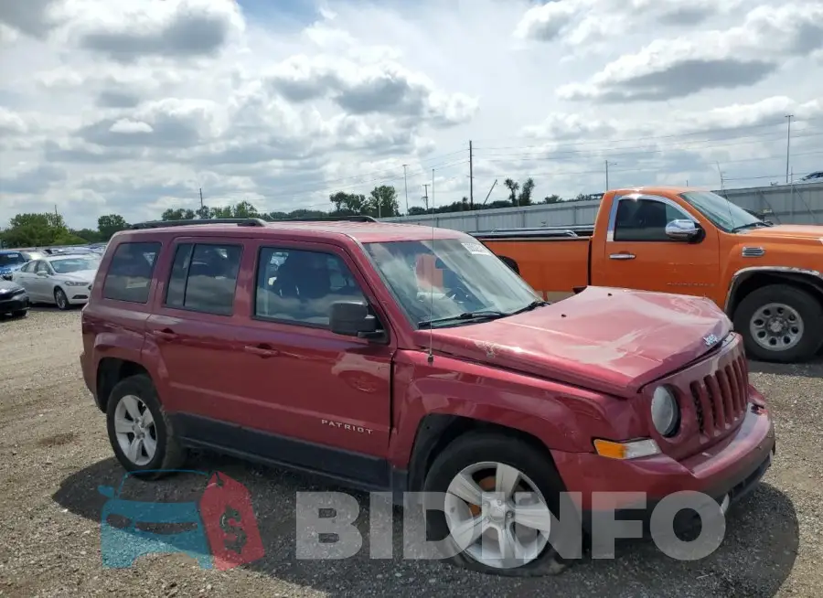 1C4NJRFB0GD788717 Photo# 4