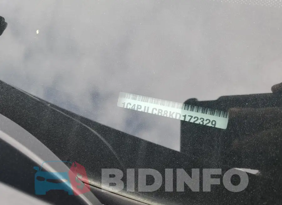 1C4PJLCB8KD172329 Photo# 13