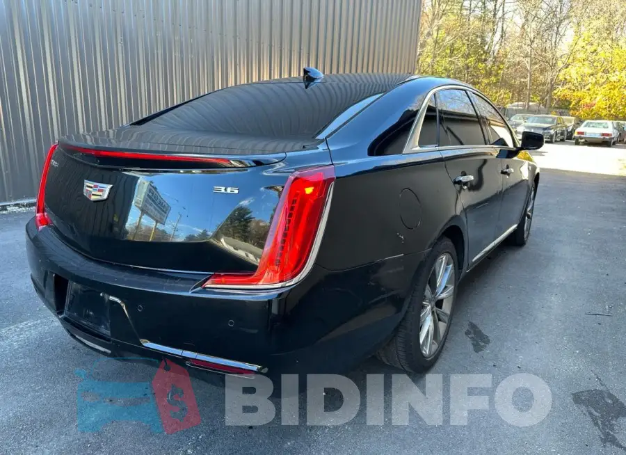 2G61U5S38J9125061 Photo# 4