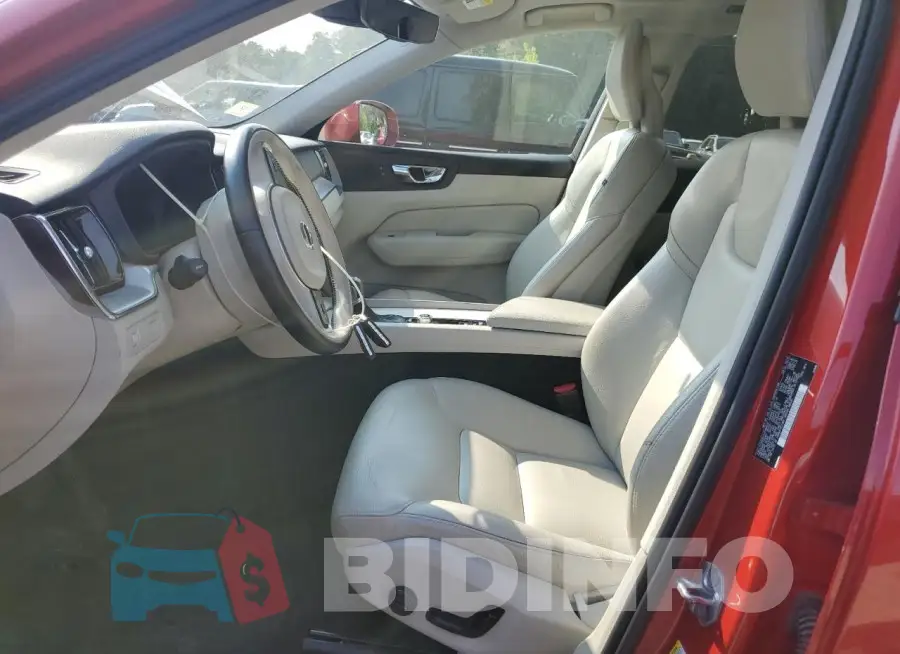 LYV102RK1KB183502 Photo# 7