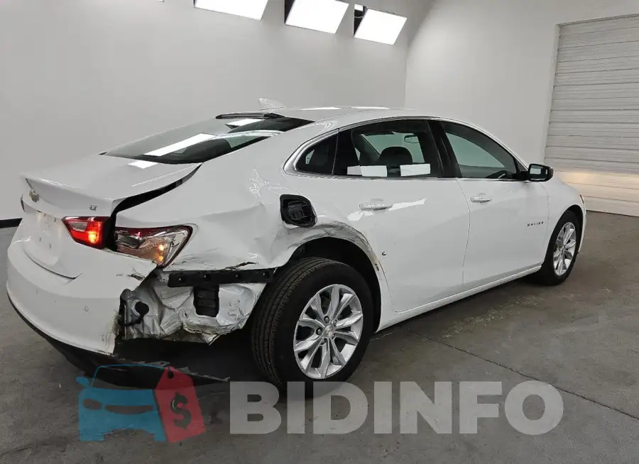 1G1ZD5ST3PF201617 Photo# 3
