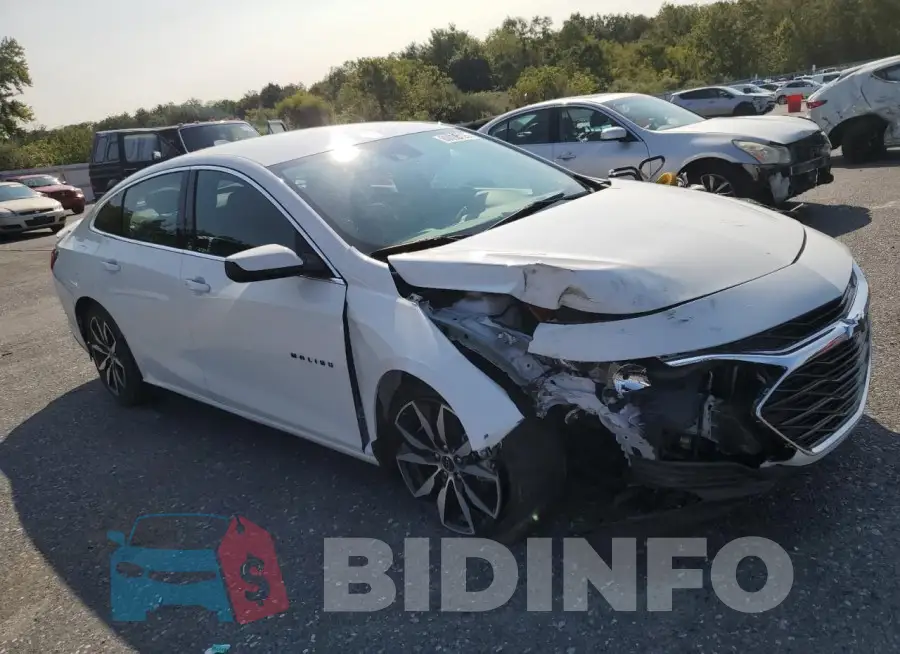 1G1ZG5ST4RF158142 Photo# 4