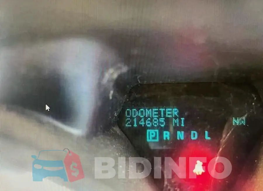 1GNKRFEDXGJ288151 Photo# 9