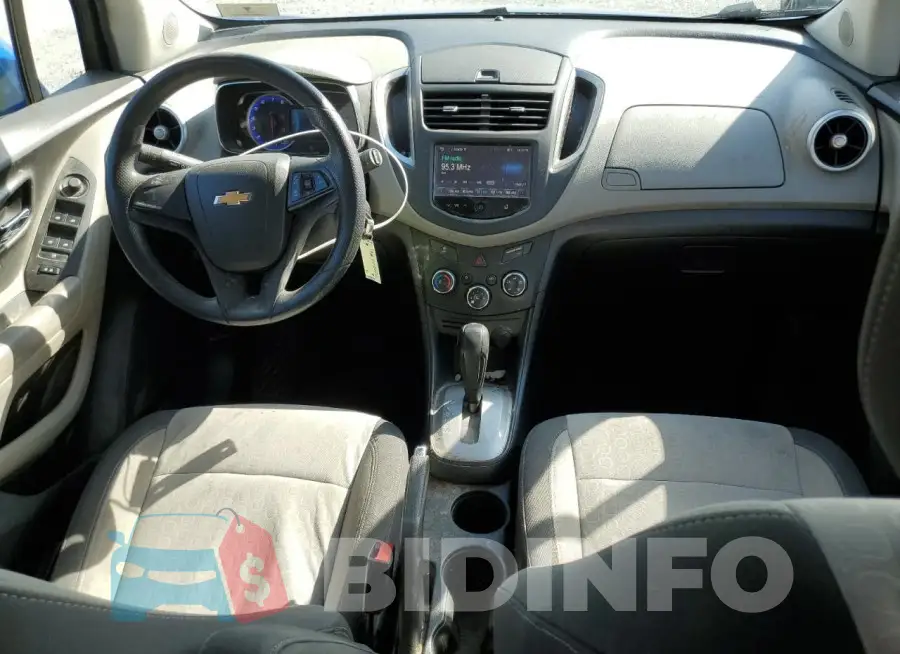 KL7CJNSB8GB543033 Photo# 8