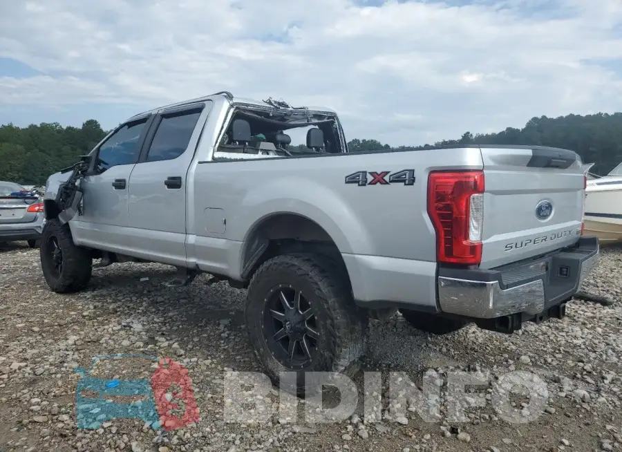 1FT7W2B67JEB35135 Photo# 2