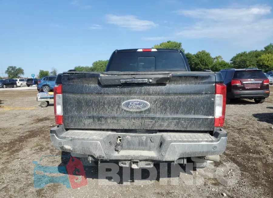 1FT7W2BT3JEB19486 Photo# 6