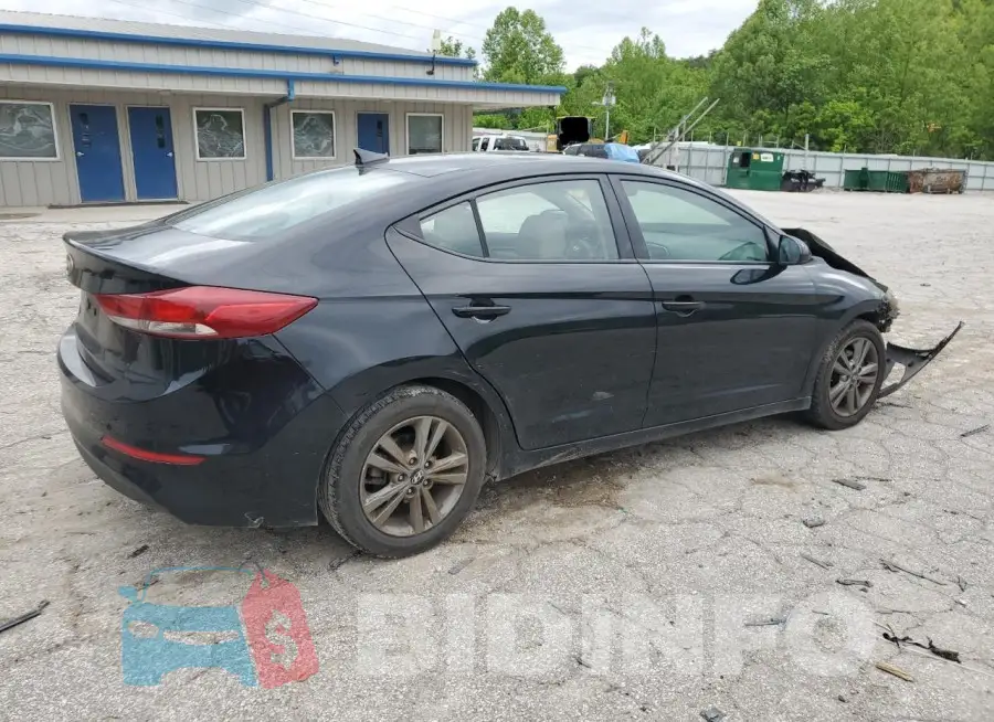 5NPD84LF0JH237237 Photo# 3