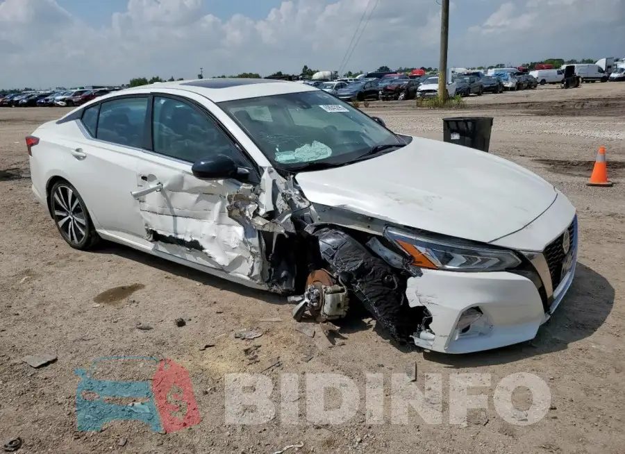 1N4BL4CV1MN304063 Photo# 4