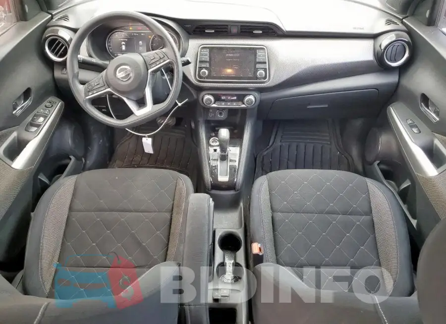 3N1CP5CU9JL538255 Photo# 8
