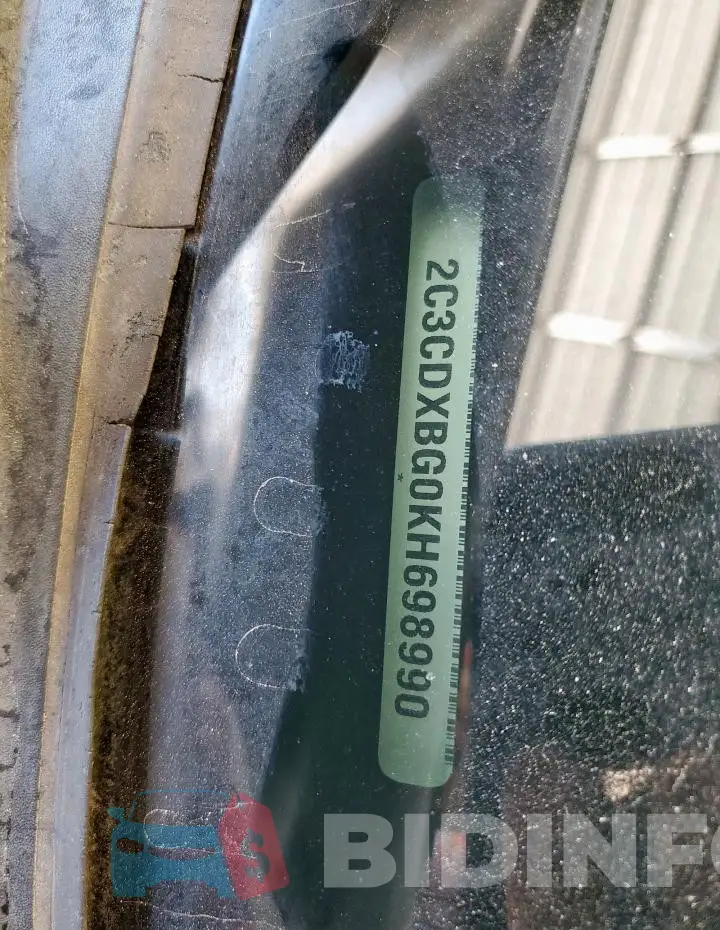 2C3CDXBG0KH698990 Photo# 12