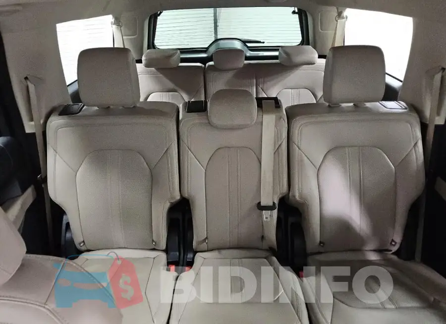 1FMJK1K82REA40485 Photo# 10