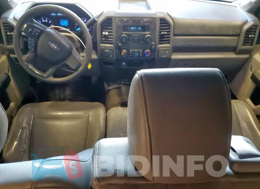1FT7W2B60KEC69082 Photo# 8