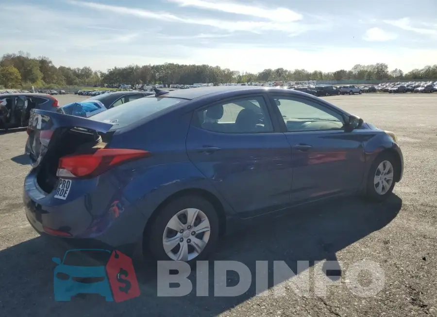5NPDH4AE3GH668142 Photo# 3