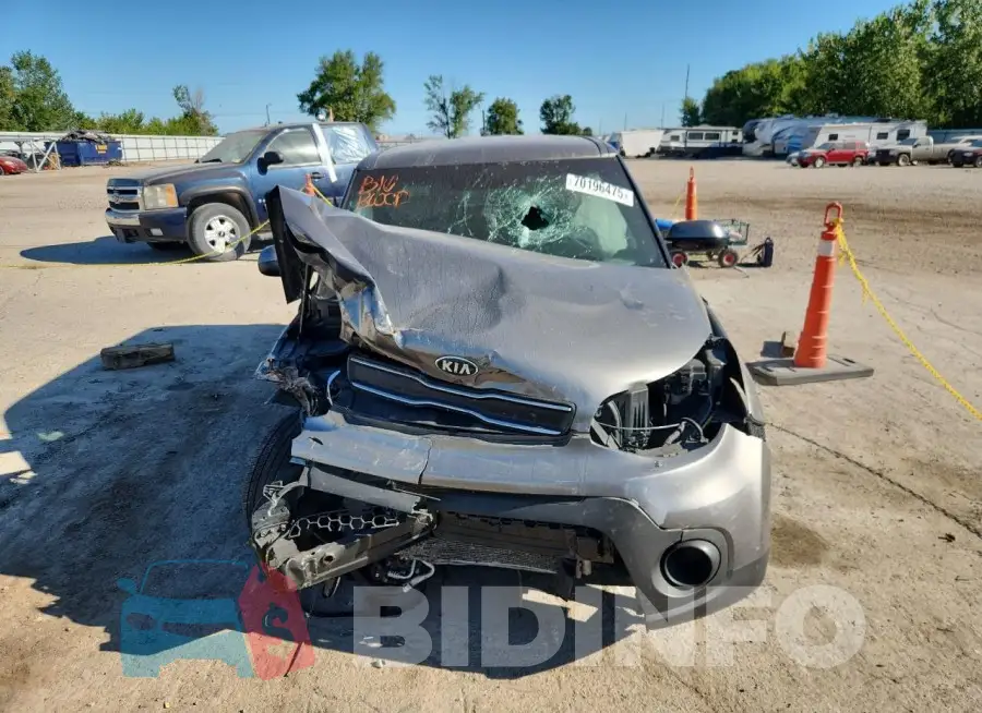 KNDJN2A2XH7498079 Photo# 5