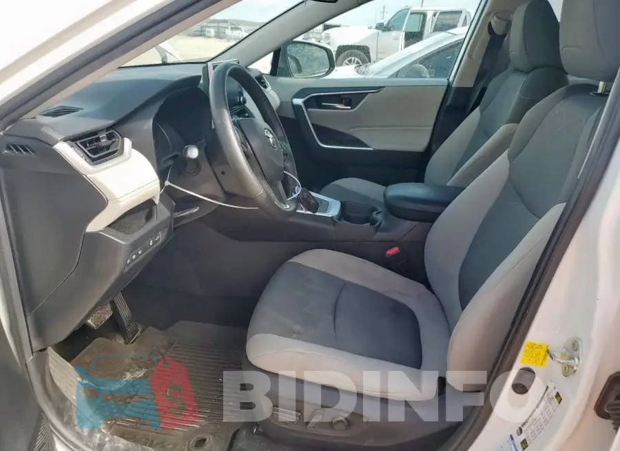 2T3P1RFV8MC229919 Photo# 7