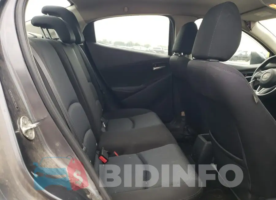 3MYDLBZV8GY118401 Photo# 10