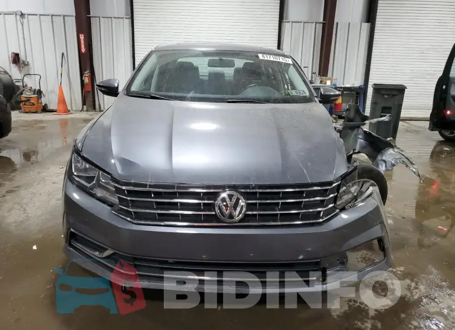 1VWBT7A37HC065467 Photo# 5