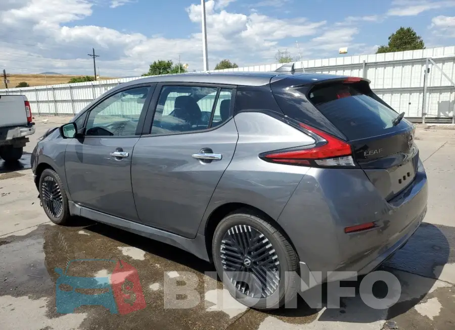 1N4CZ1CV6SC560385 Photo# 2