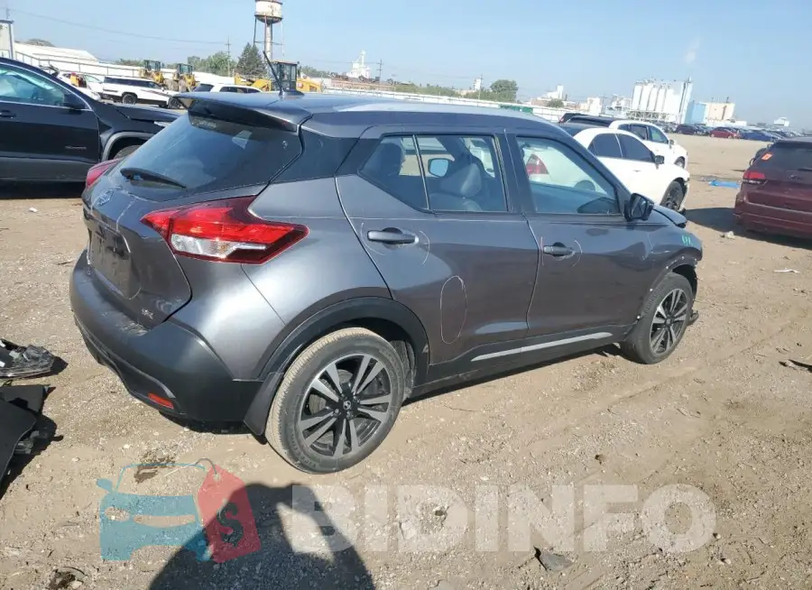 3N1CP5CU7KL540443 Photo# 3