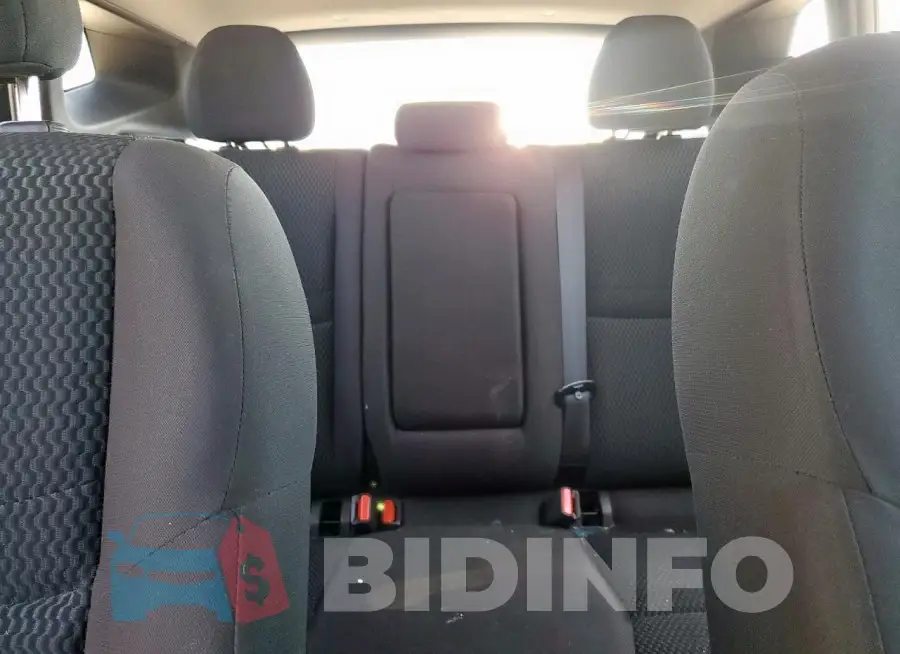 JN1BJ1CP1JW159843 Photo# 10