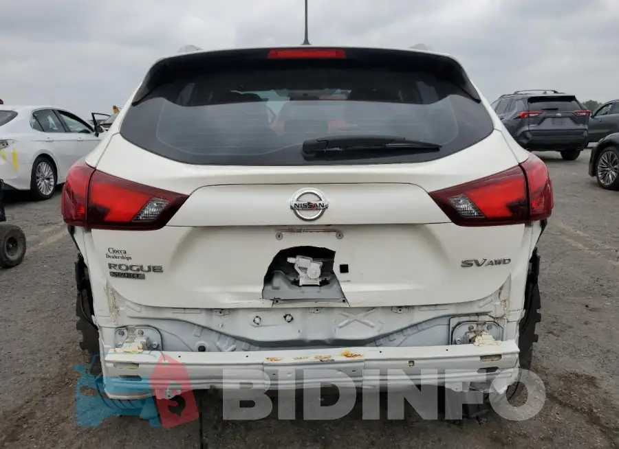 JN1BJ1CR8HW105807 Photo# 6