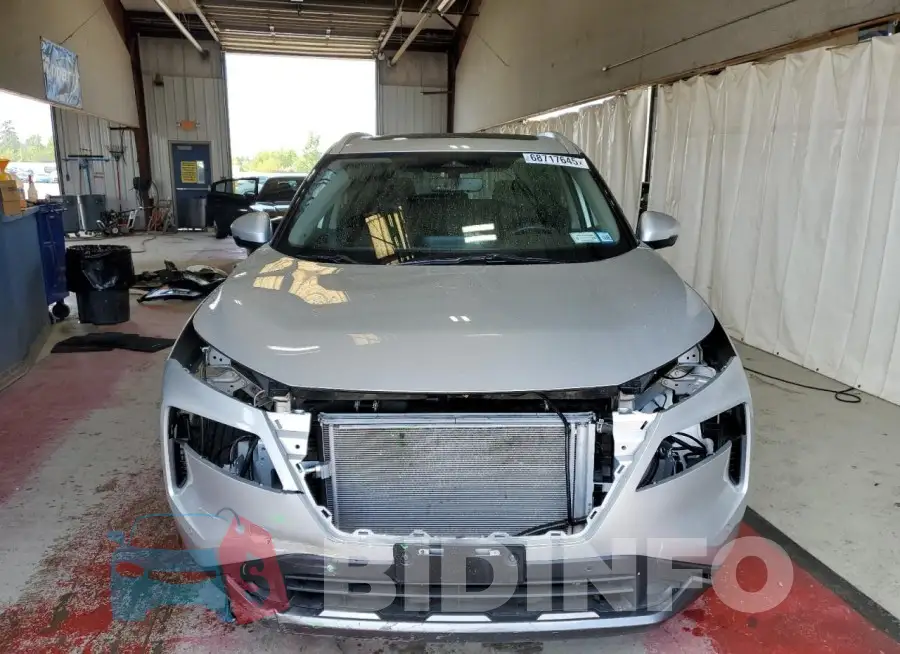 JN8BT3CBXPW463287 Photo# 5