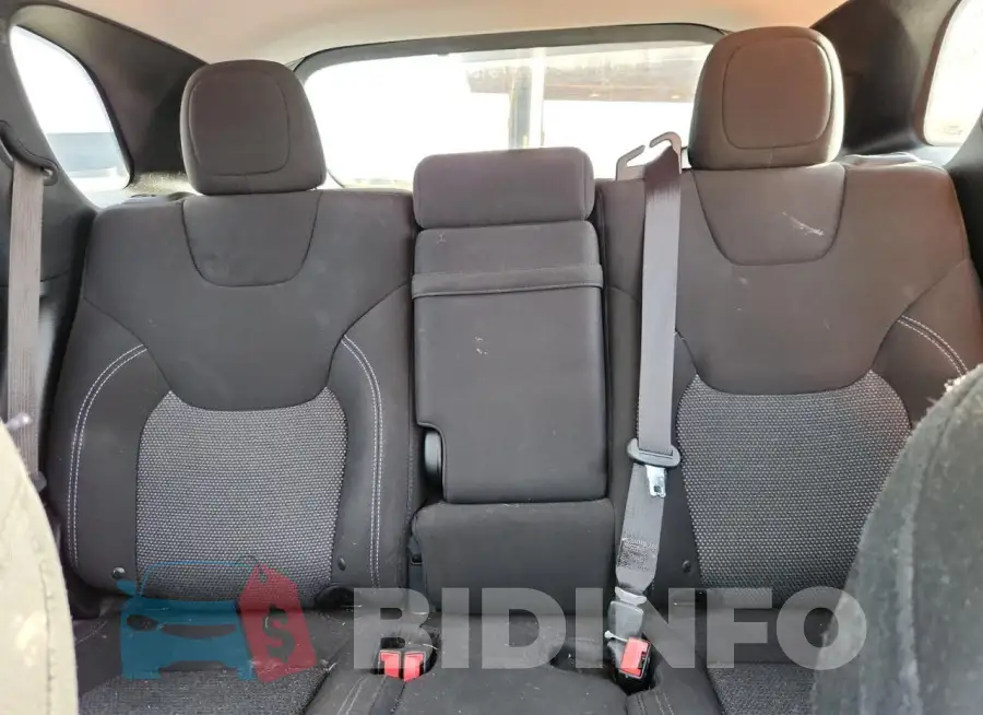 1C4PJLCB8KD221612 Photo# 10