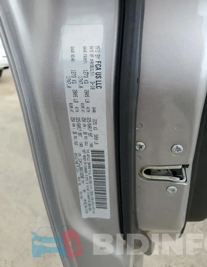 1C4PJLLB6KD132508 Photo# 13