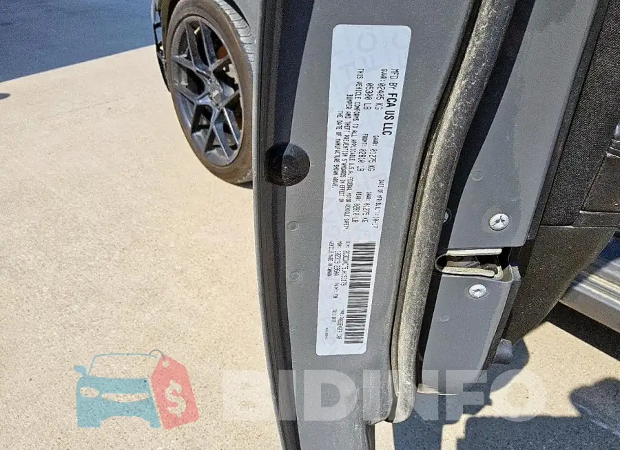 2C3CDXCT5JH193179 Photo# 12