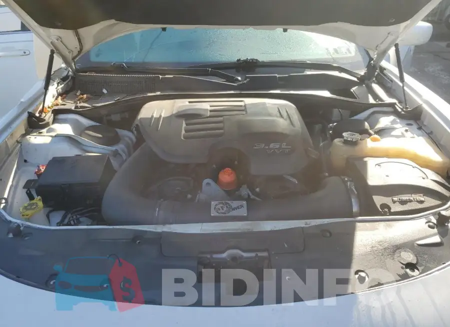 2C3CDXJG8GH151104 Photo# 11