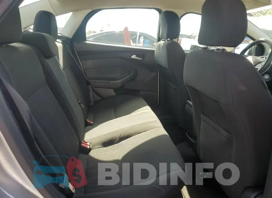 1FADP3F23HL300333 Photo# 10